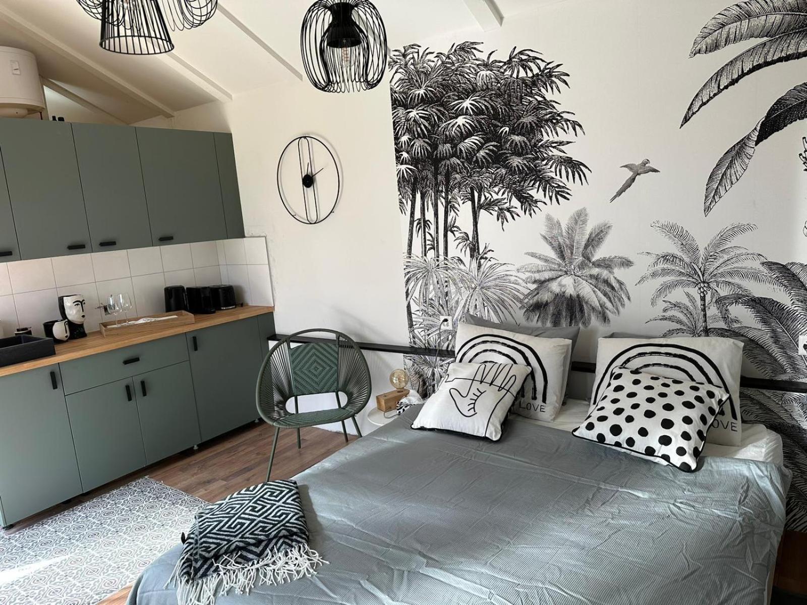 Lamaisonrouge Chambre D'Hotes Cormondreche Luaran gambar